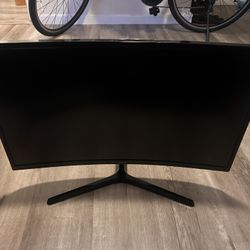 Samsung 27” Essential S3 Curved Monitor