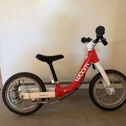 Woom 1 Balance Bike - Red