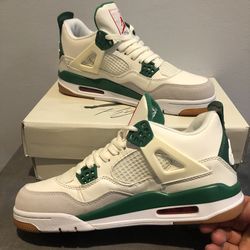 Jordan 4 Pine Green Size 9.5 Men’s Sneakers
