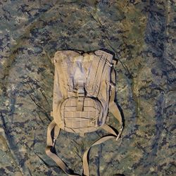 USMC FILBE Hydration Carrier – Coyote Tan – Military Surplus