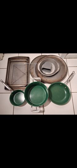 lot of 12 pieces bakeware, pots and pans $10 FIRM for ALL!