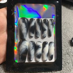 Black And White Tie Dye Press Ons