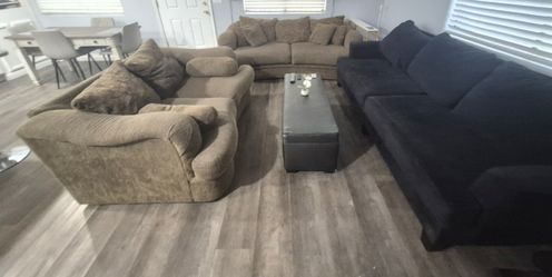 $320: Two (2) Dive Into COMFORT, Brown L❤️ VE Seat & Long Cozy Couch (Drool To Sleep 😴 💤)