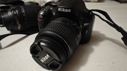 Nikon D5200 DSLR Camera