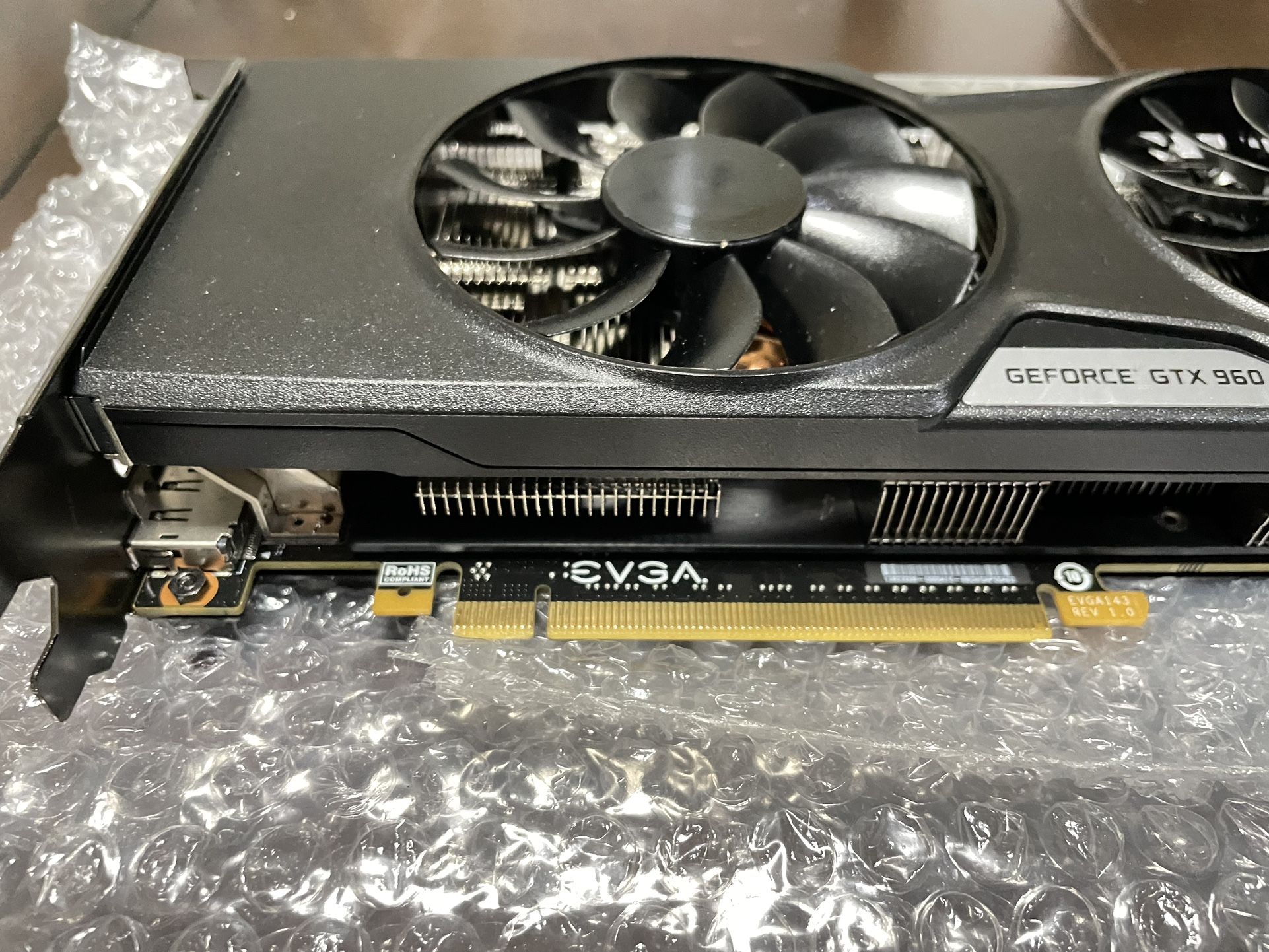 PCパーツ NVIDIA GTX 960 2GB NVIDIA GEFORCE GTX 960 2 GB VIDEO CARD GRAFIKKARTE 808031