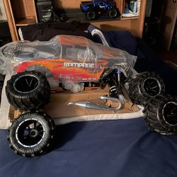 R/C Rampage MT 1:5 Scale (gas)