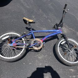 VINGTAGE BMX BIKE WITH ODYSSEY PARTS AND ALLOY WHEELS