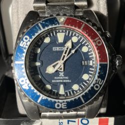 Seiko Diver Kinetic-Movement Watch