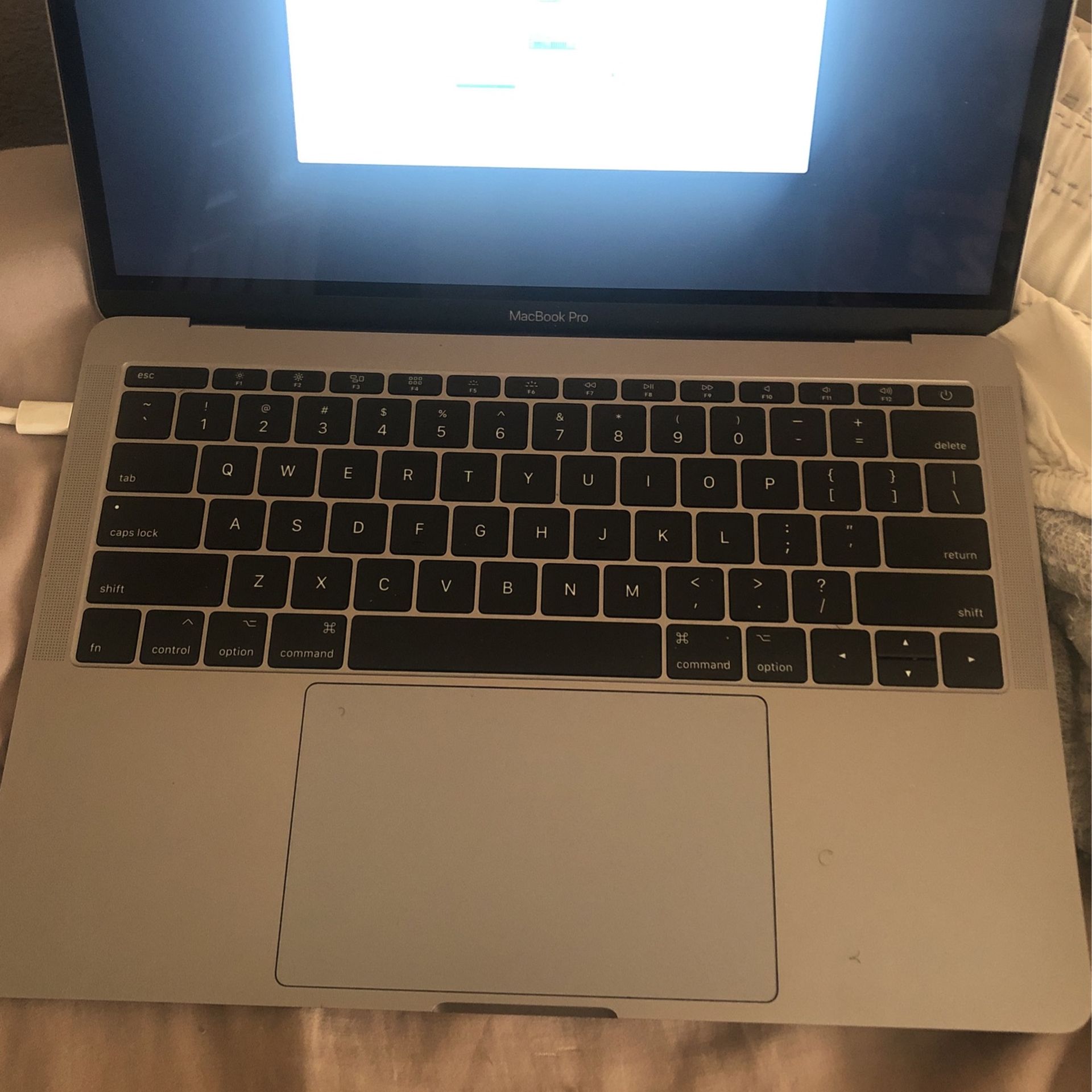 MacBook Pro 2017 (Used Once)