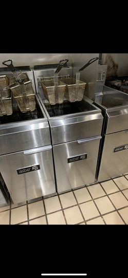 Commercial Air Fryer(450 Each Or Discount 1,200 For All Three)