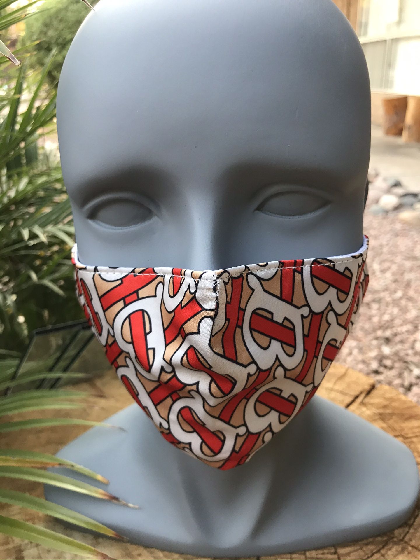$8 Face mask with filter