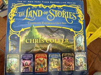 The Land of Stories Complete Paperback Set