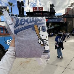 Dodgers hello kitty hoodie XL