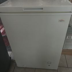 USED DEEP FREEZER