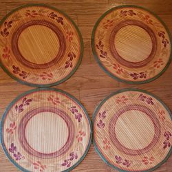 4 round bamboo floral place mats