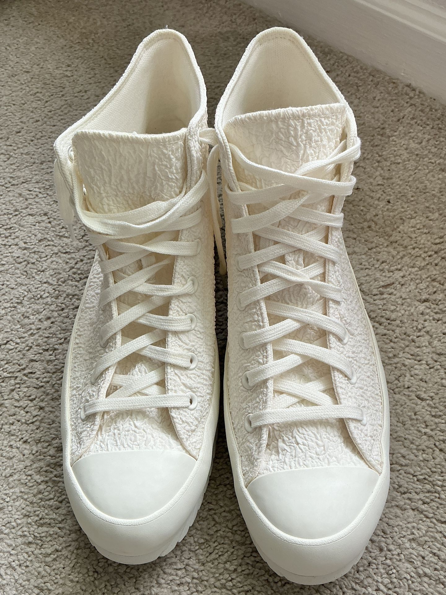 Converse Unisex Chuck Taylor All Star Lugged 2.0 Sneakers A00876C Mens Sz 13 Women Sz 15