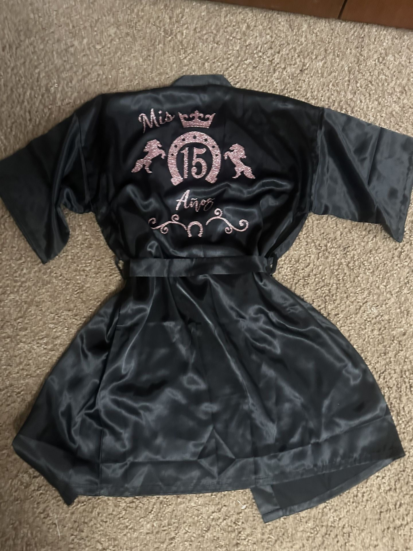 Xv Años Satin Robe S-M