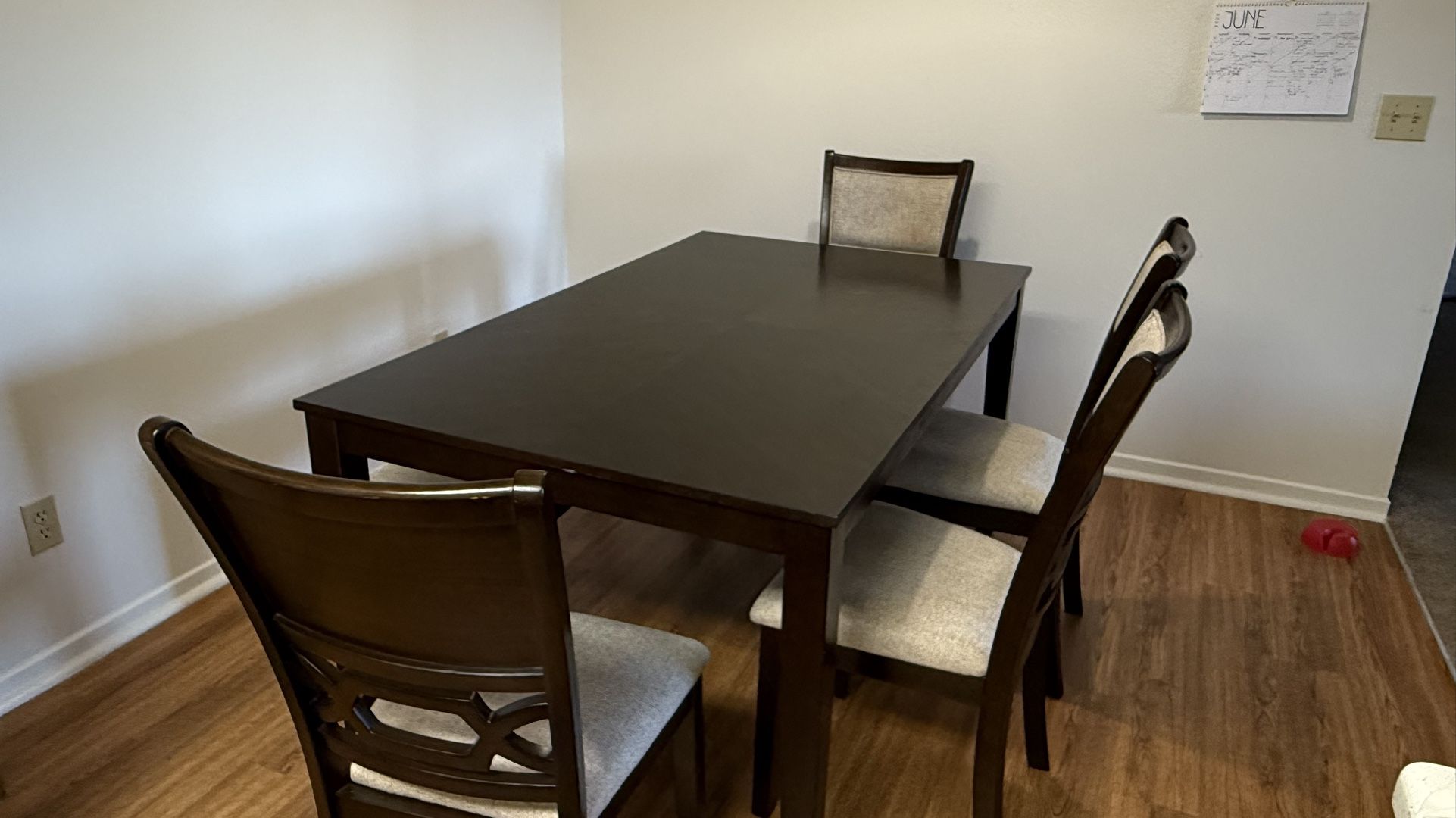 Hardwood Table Seats 6