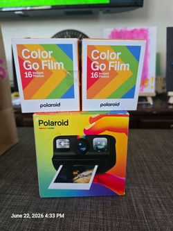 Polaroid Go Generation 2 - Mini Instant Film Camera - Black with bundle of 2 pk Color Go film