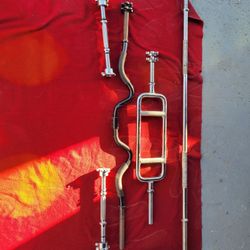 1" HOLE BARS.   2-DUMBBELLS HANDLES- 20$   . EZ-CURL BAR- 30$ TRICEP BAR-35$  6'  STRAIGHT BAR-35$
All WITH SCREW COLLARS 
11525 S HALSTED DUNKIN DONU