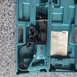 Makita sawzall 
