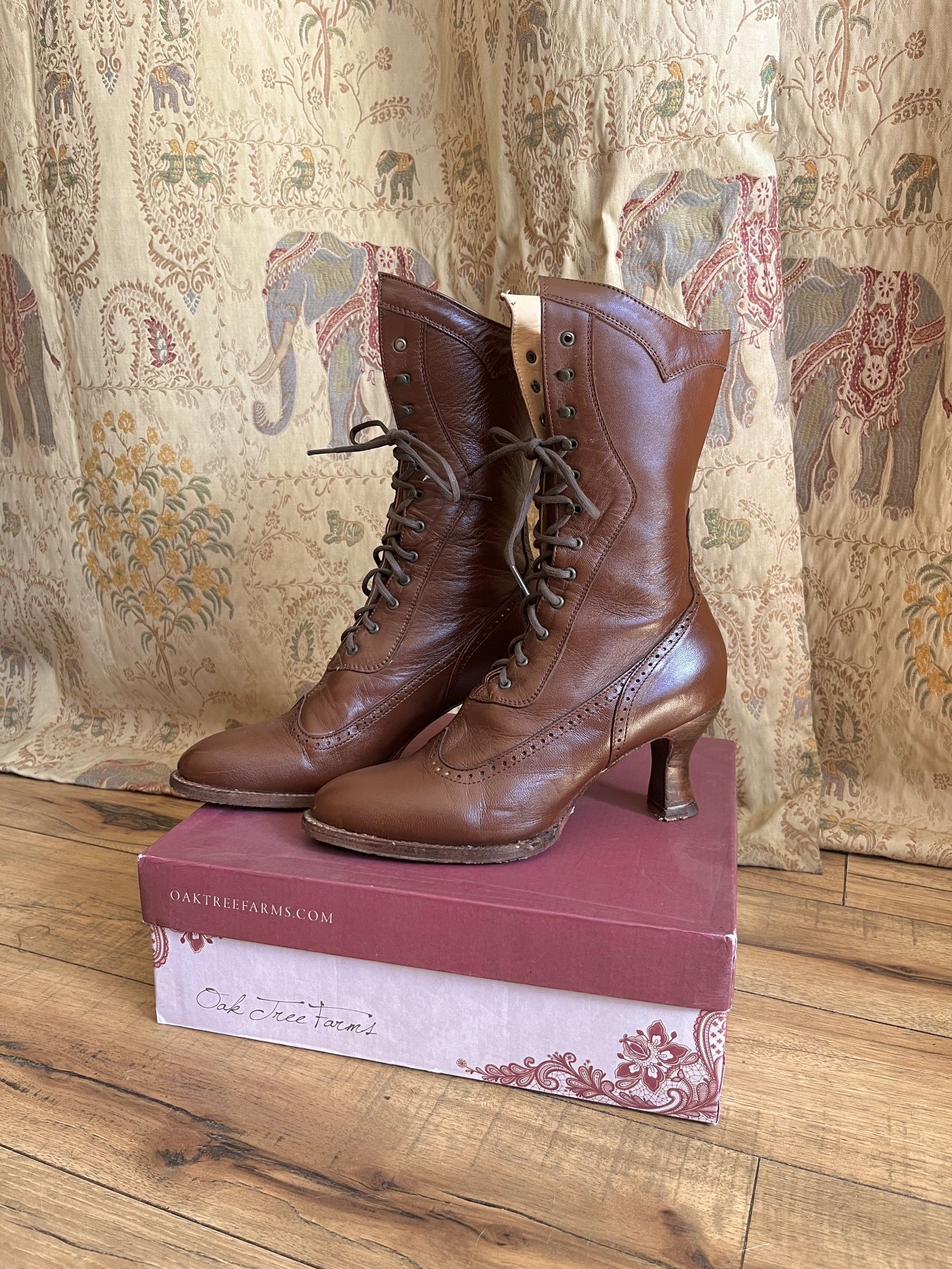 Oak Tree Farm Victorian Boots