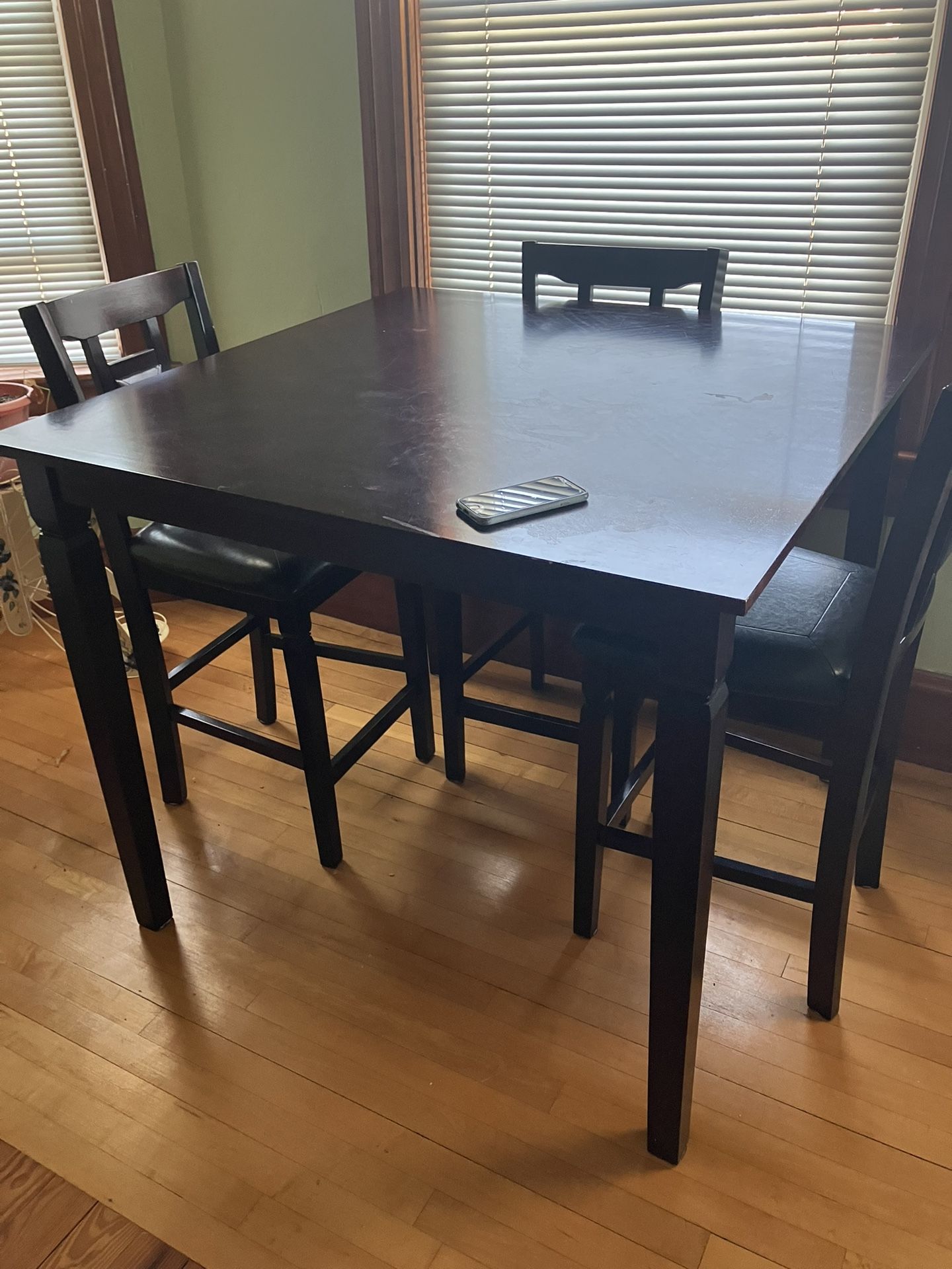 Dining Tablet Of 4
