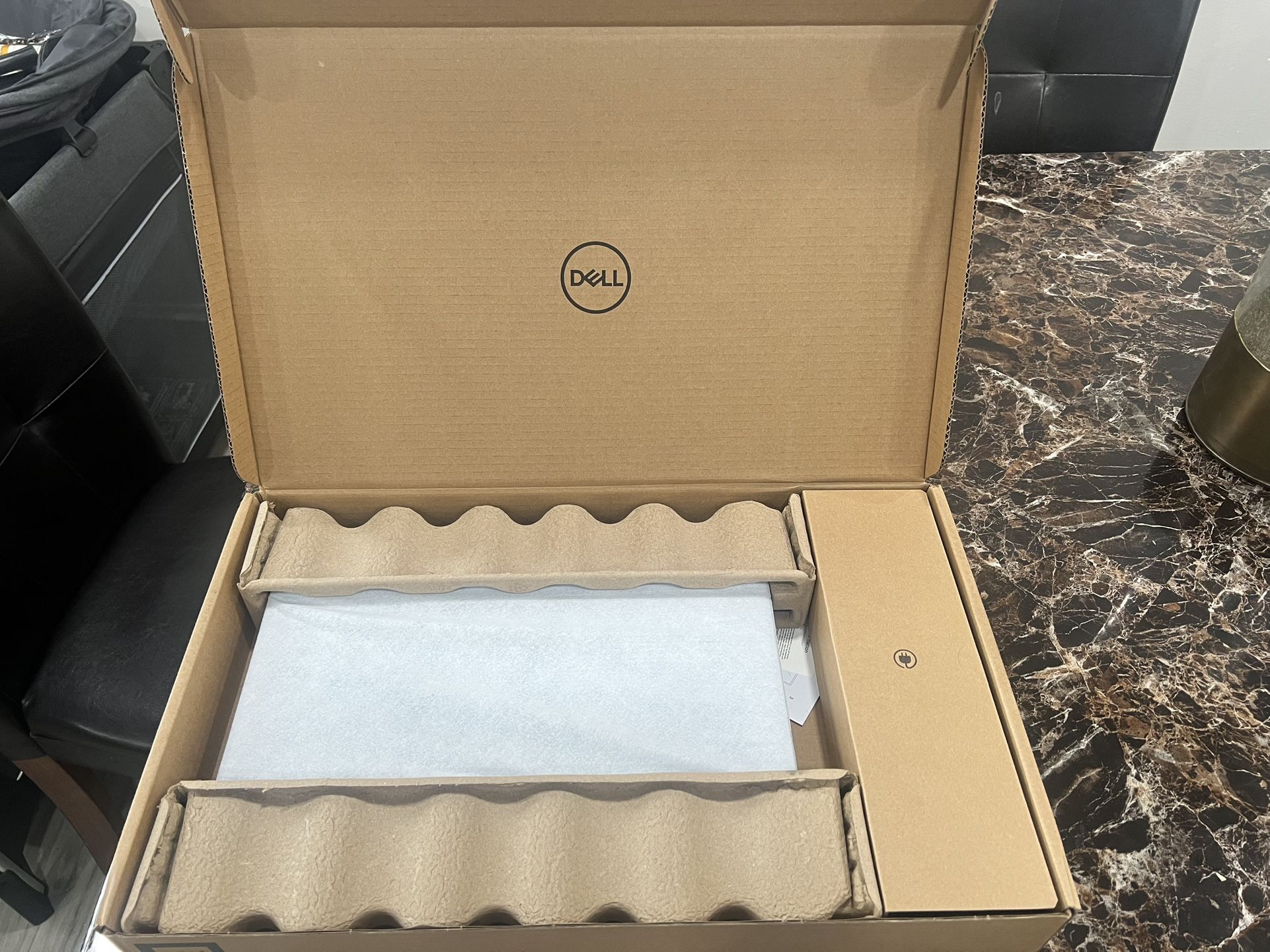 Inspiron 16