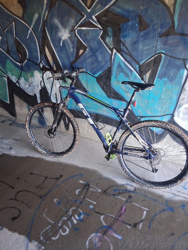 27.5 Gt Agressor Mens Mountain Bike