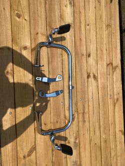 Harley-Davidson crash bar and pegs