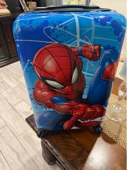 Kids luggage