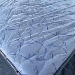 👑NEW QUEEN SIZE EUROPEAN DELUXE TOP MATTRESS  W.BOXSPRINGS INCLUDED 👑