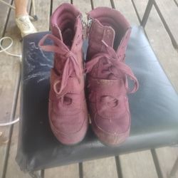 Simply Vera Vera Wang Maroon High Top Wedges 