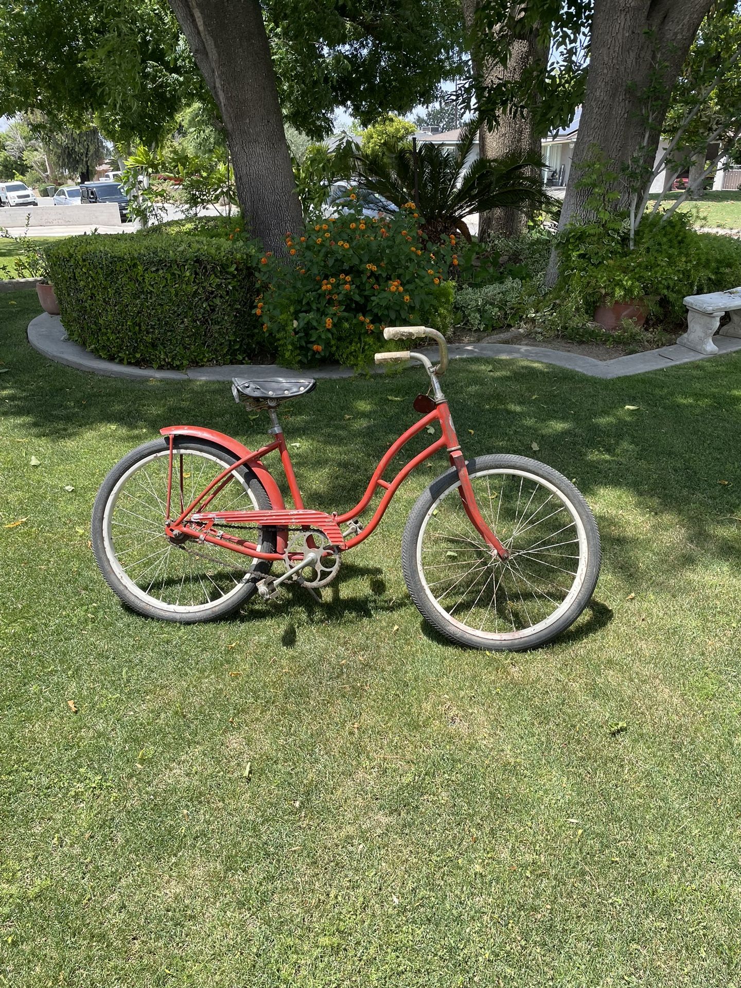 1950’s Vintage Schwinn Spitfire 24" Girls Cruiser