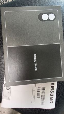 Samsung galaxy fold 8 256 GB, white color