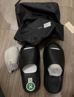 Yeezy slides