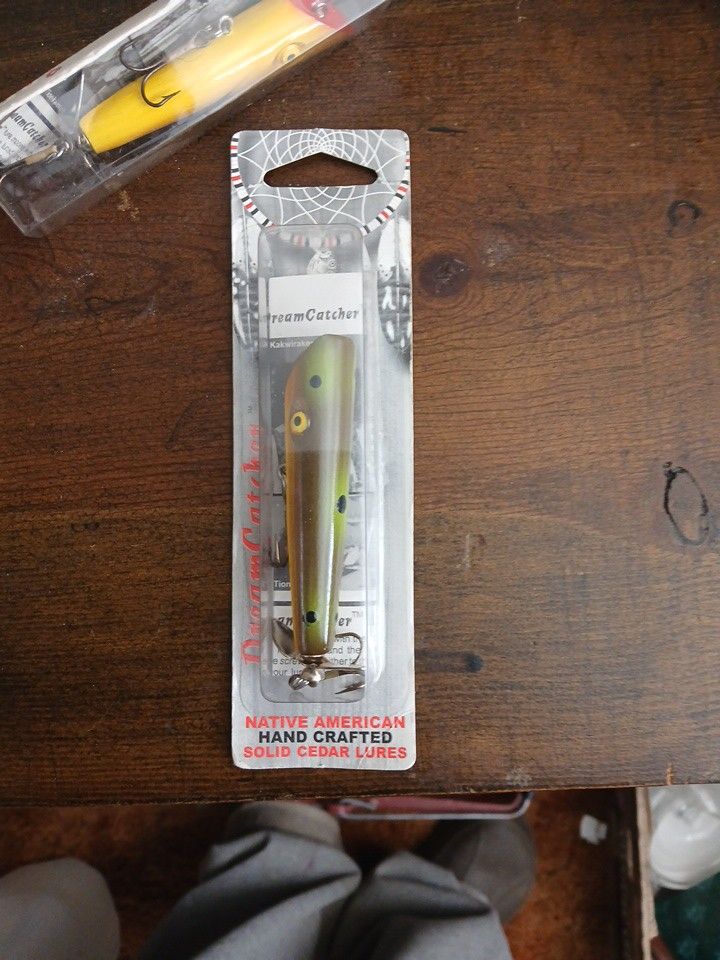 NOS Vintage Dream Catcher Solid Cedar Fishing Lure