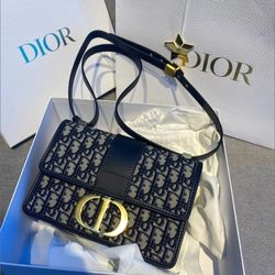 Ladies Dior 30 Montaigne Bag Blue Shoulder Bag