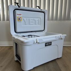 YETI Tundra 45 Hard Cooler