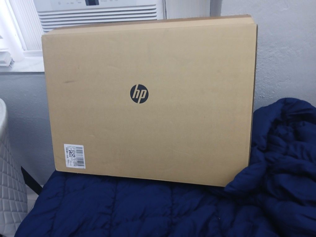 Hp 23.8 Inch All In Onw Desktop PC 24-cr0913W