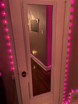 Mirror and table decor