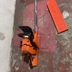 Echo Chainsaw Cs-590 Like New $299 Firm
