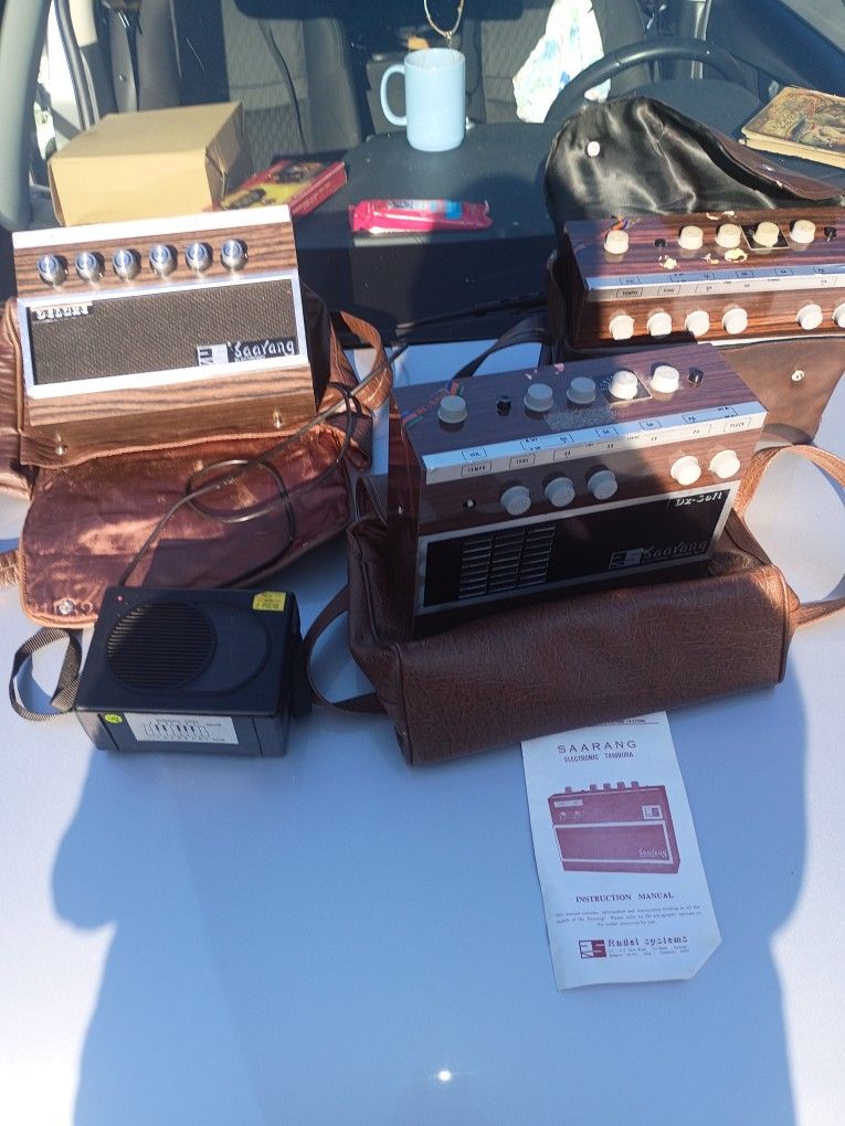 Vintage Analogue Electronic Saarang Tanpura Drone Machine From India