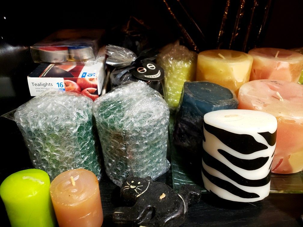 Huge Lot Of Assorted Candles