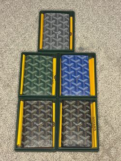 Bi-Fold Wallets