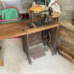 Vintage Sewing Machine