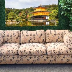 Free Delivery 🚚 Used Vintage Japanese Themed Sleeper Couch