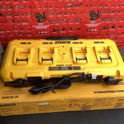 DEWALT 12V/20V/60V MAX 4-PORT LITHIUM-ION BATTERY CHARGER 