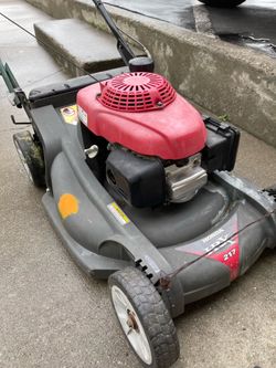 Honda hrx 217 lawnmower