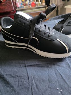 Nike Cortez Look Alike